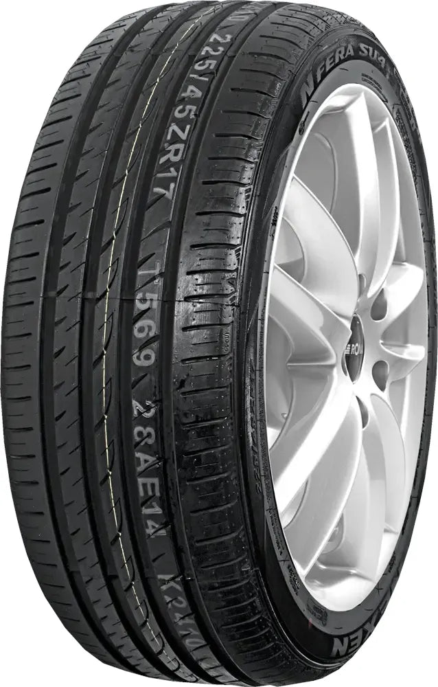 Caucho 225/55Zr16 Nexen Nfera Su4 95W (Ch)