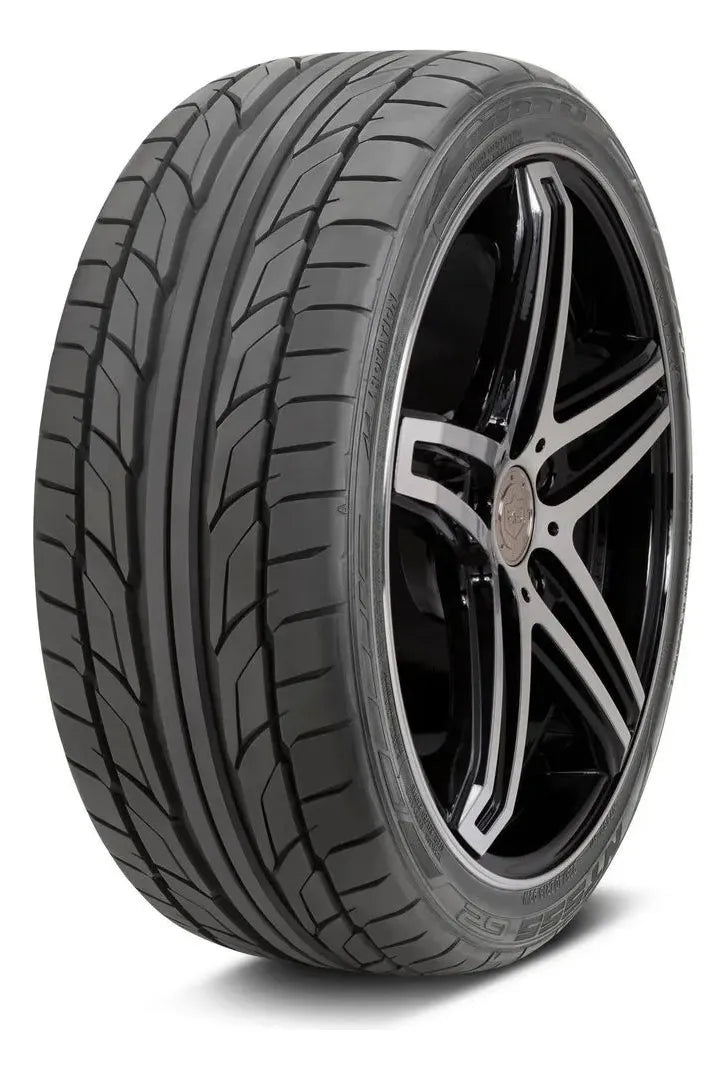 Caucho 205/55R16 Nitto  94W 5G2A