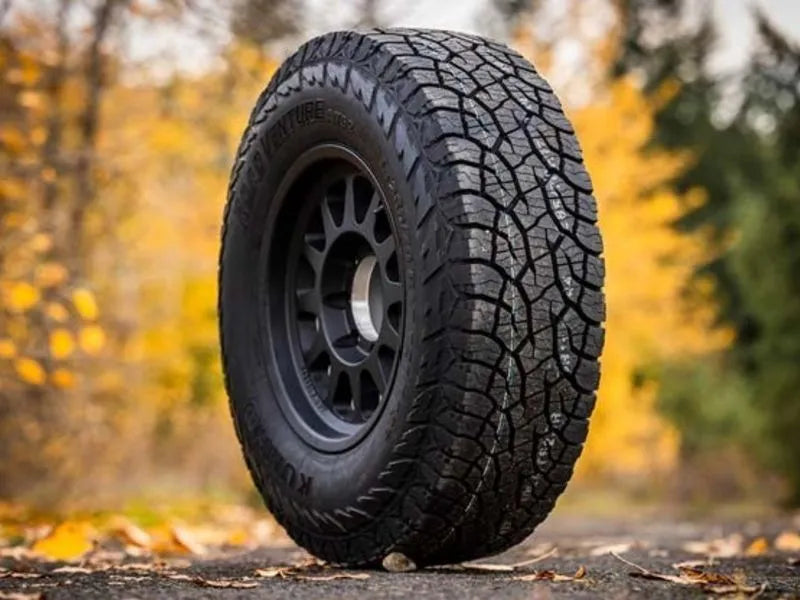 Caucho 275/70R17 Kumho Road Venture At52 Lt
