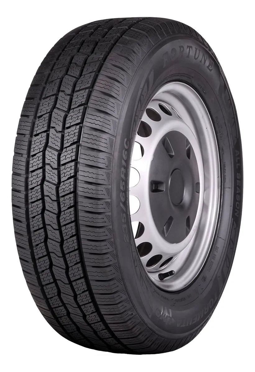 Caucho 225/75R16C Fortuner Tormenta Lmd