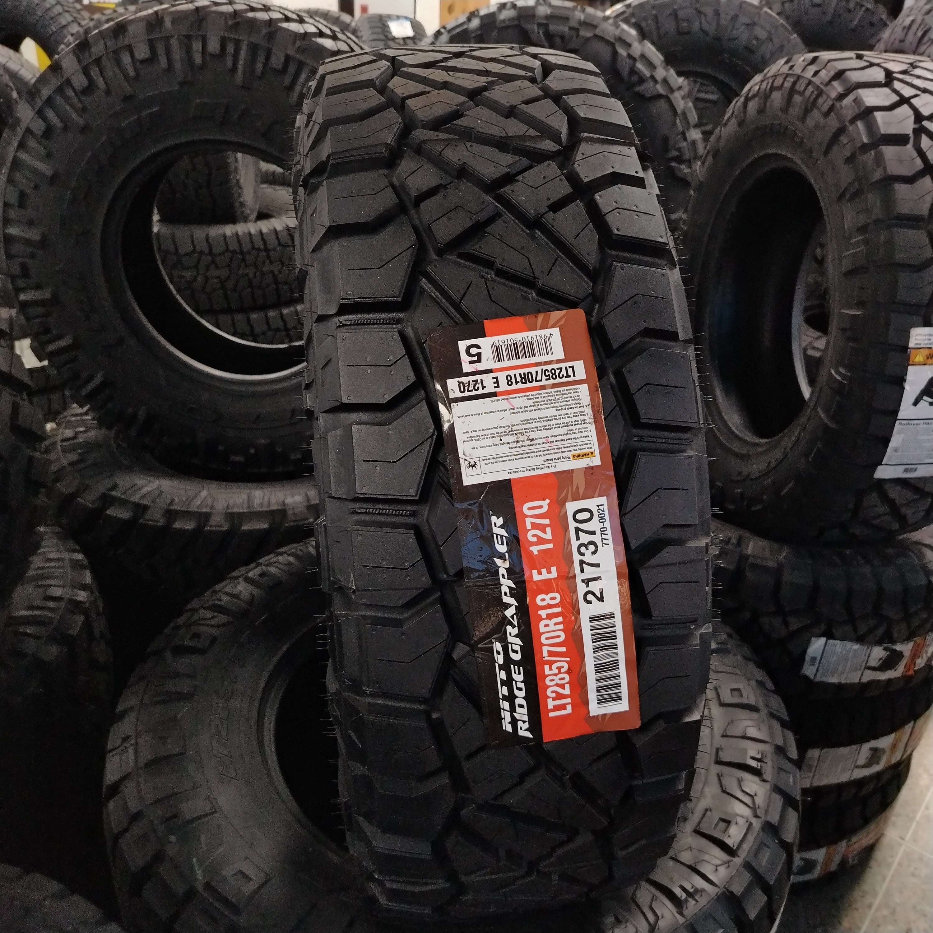 Caucho 285/70R18 Nitto Ridge Grappler Lt 127Q